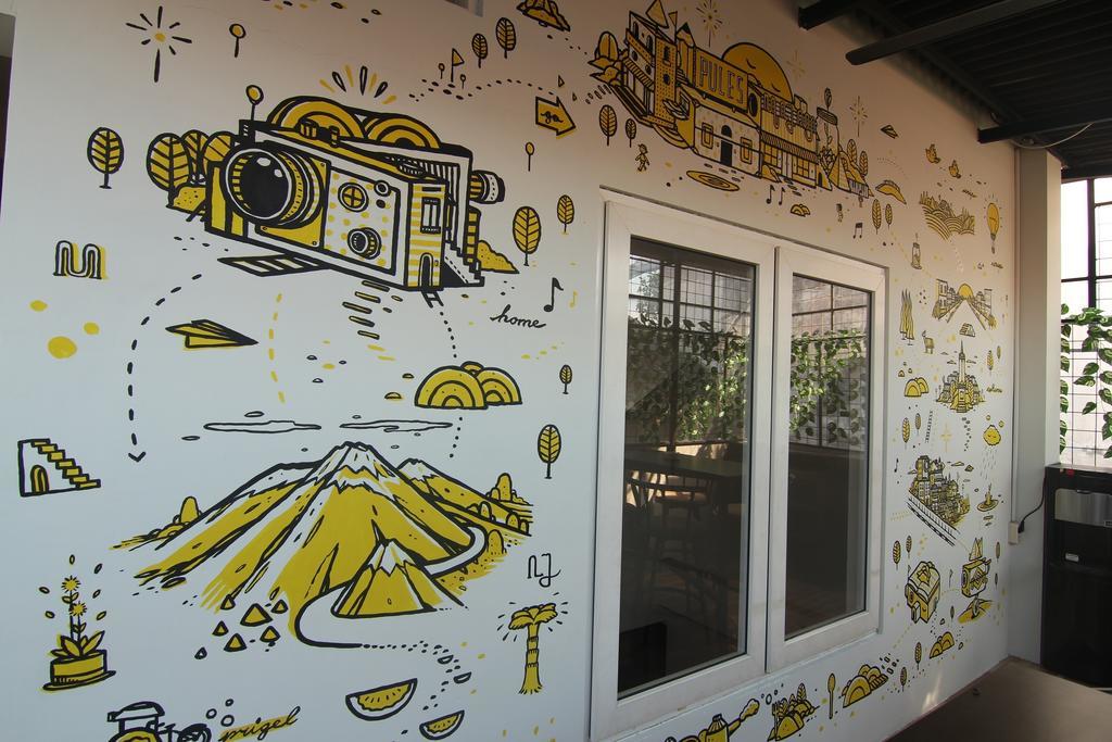 Hotel Pules Yogyakarta Exteriör bild
