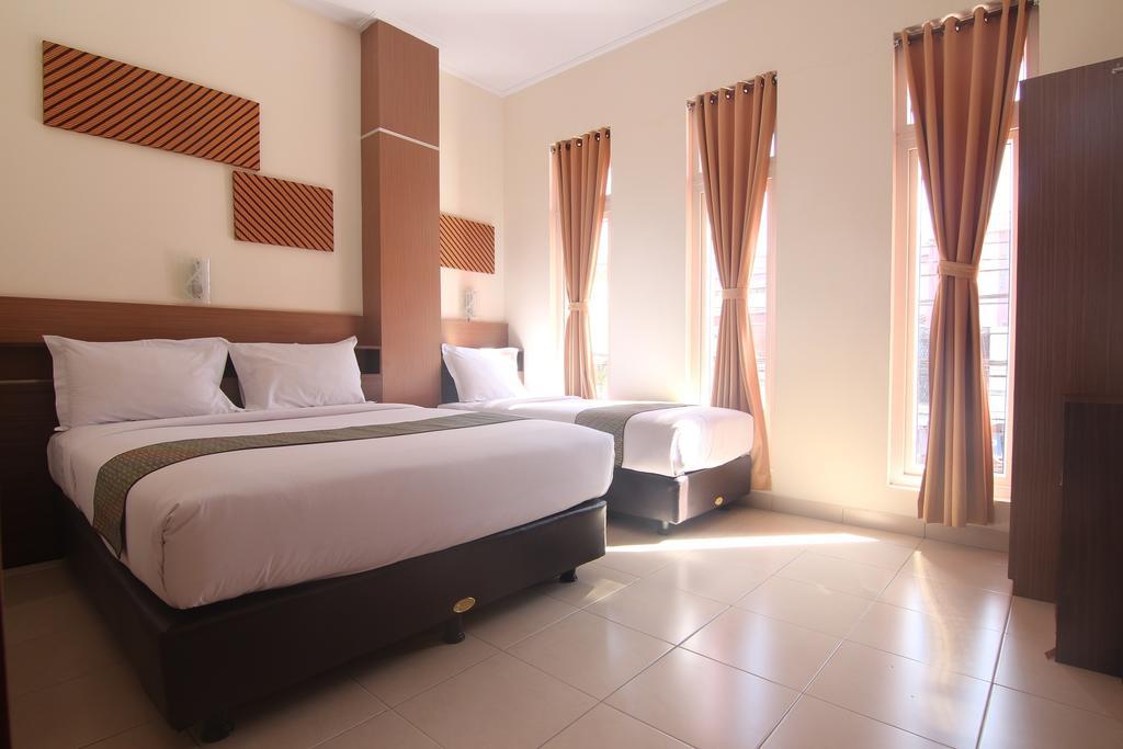 Hotel Pules Yogyakarta Rum bild